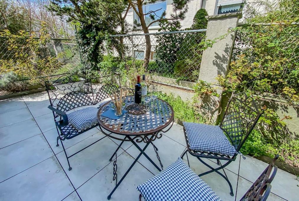 Stylisches Apartment Mit Terrasse In Der Altstadt Von Donauwörth Eksteriør billede